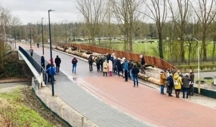 Breda opent eerste ecoduct op vernieuwde Ruitersboslaan Breda opent eerste ecoduct op vernieuwde Ruitersboslaan