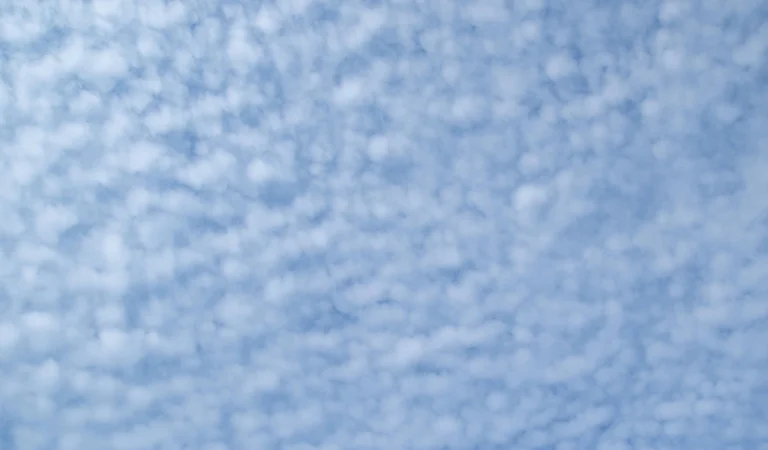 Vandaag in Brabant hangt een dikke wolkendeken